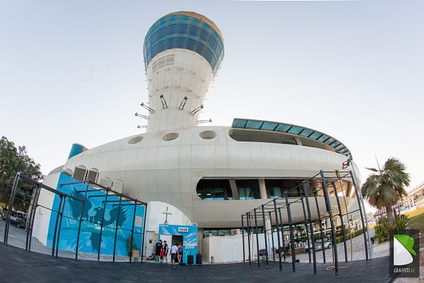 UAE-Artist-Falcon-Graffiti-Yas-Marina-Crossfit-4